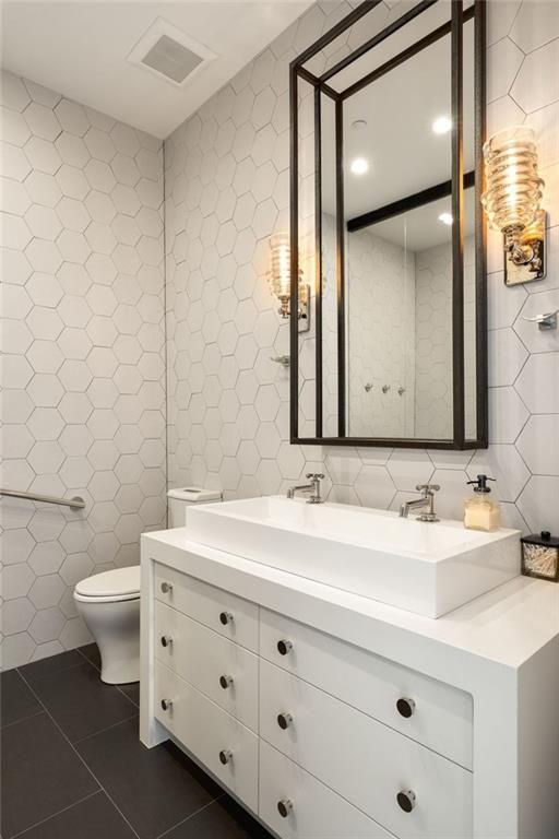 3630 Peachtree Road NE Unit #3302