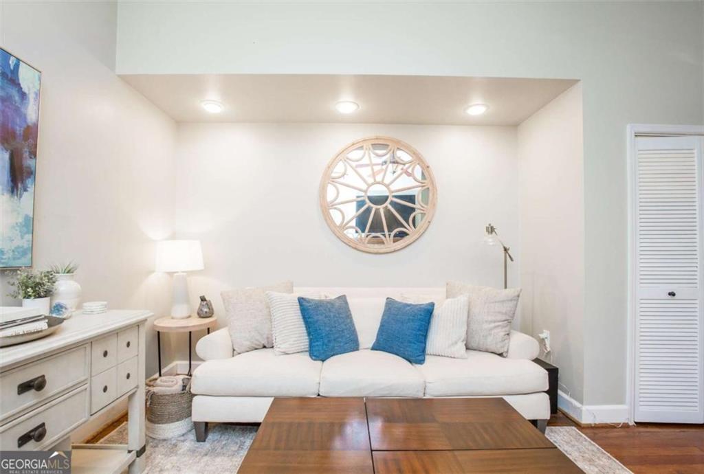 952 Myrtle Street Unit 2