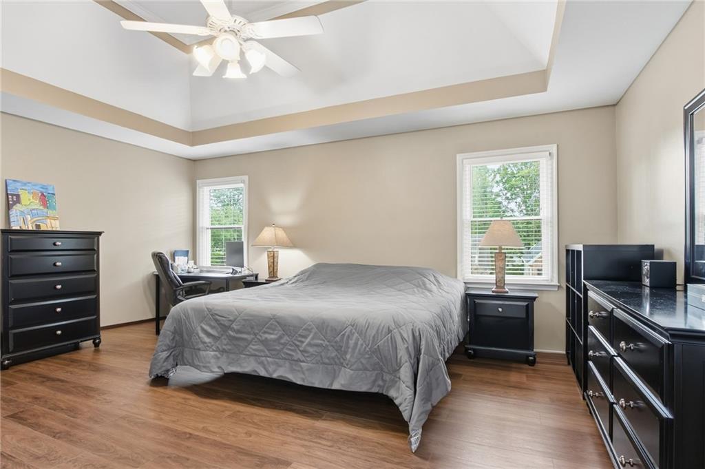 140 River Terrace Point