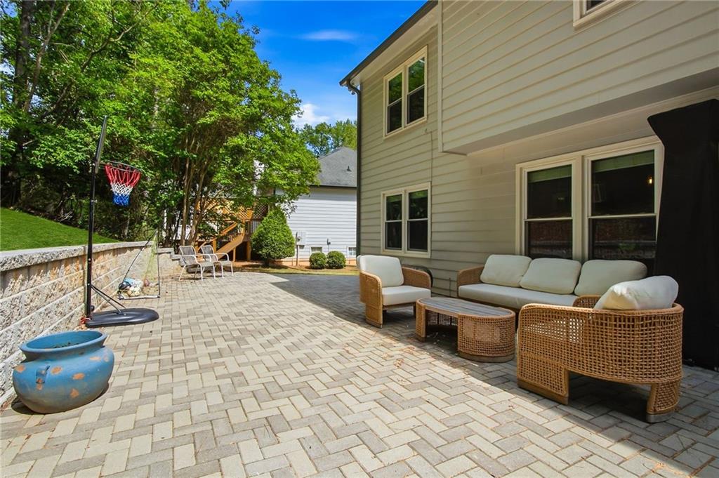 140 River Terrace Point