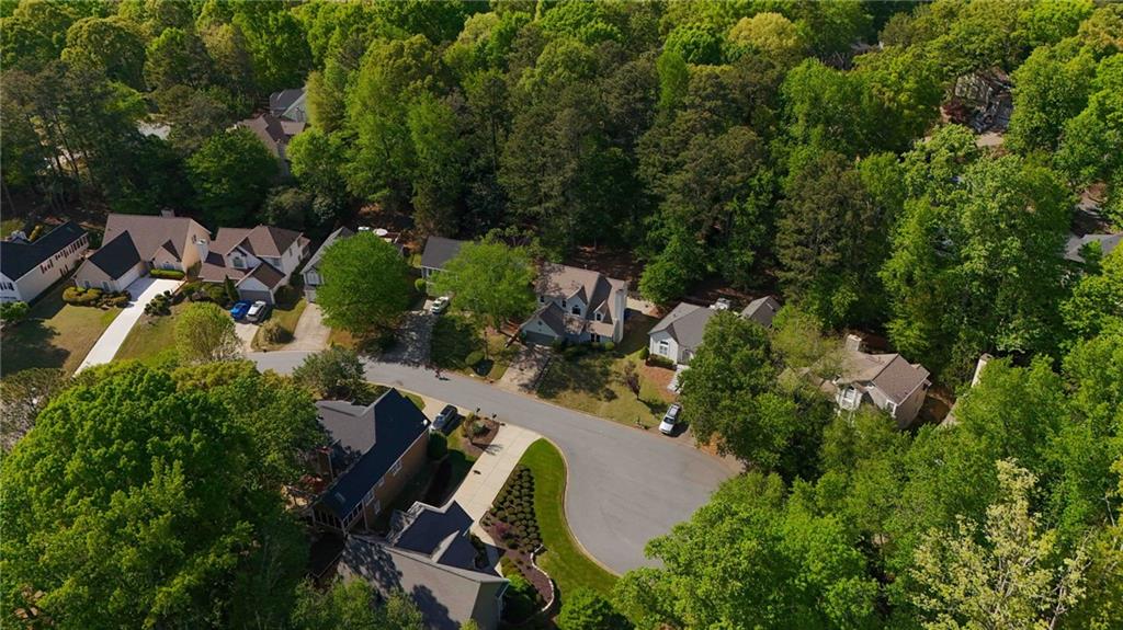 140 River Terrace Point