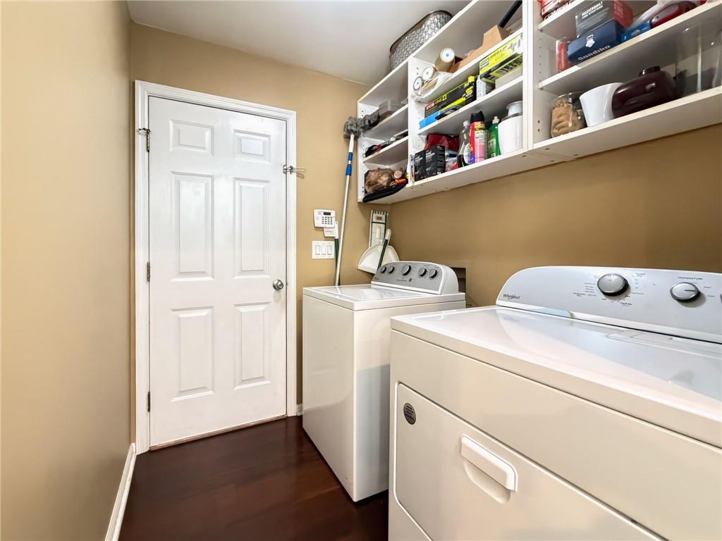 140 River Terrace Point