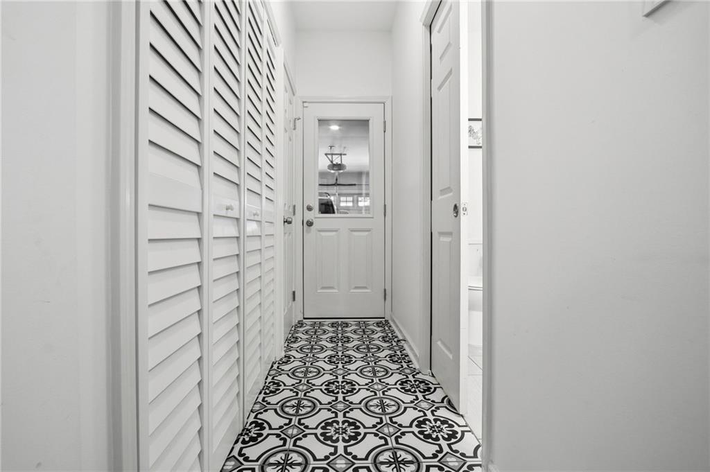 1433 Carroll Drive NW Unit 8