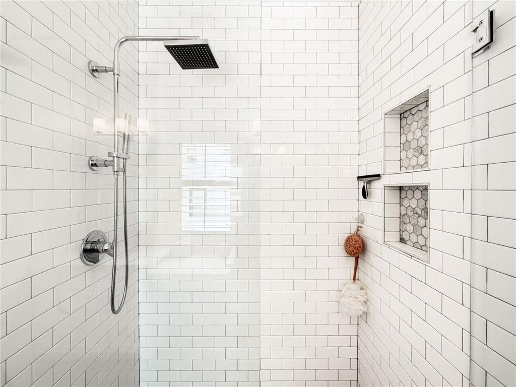 1433 Carroll Drive NW Unit 8
