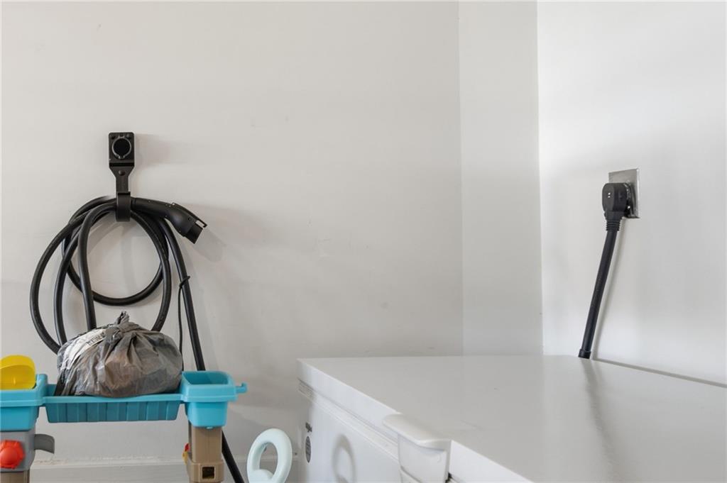 1433 Carroll Drive NW Unit 8
