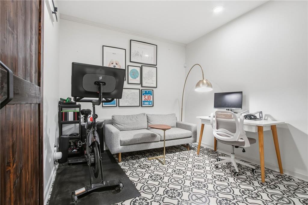 1433 Carroll Drive NW Unit 8