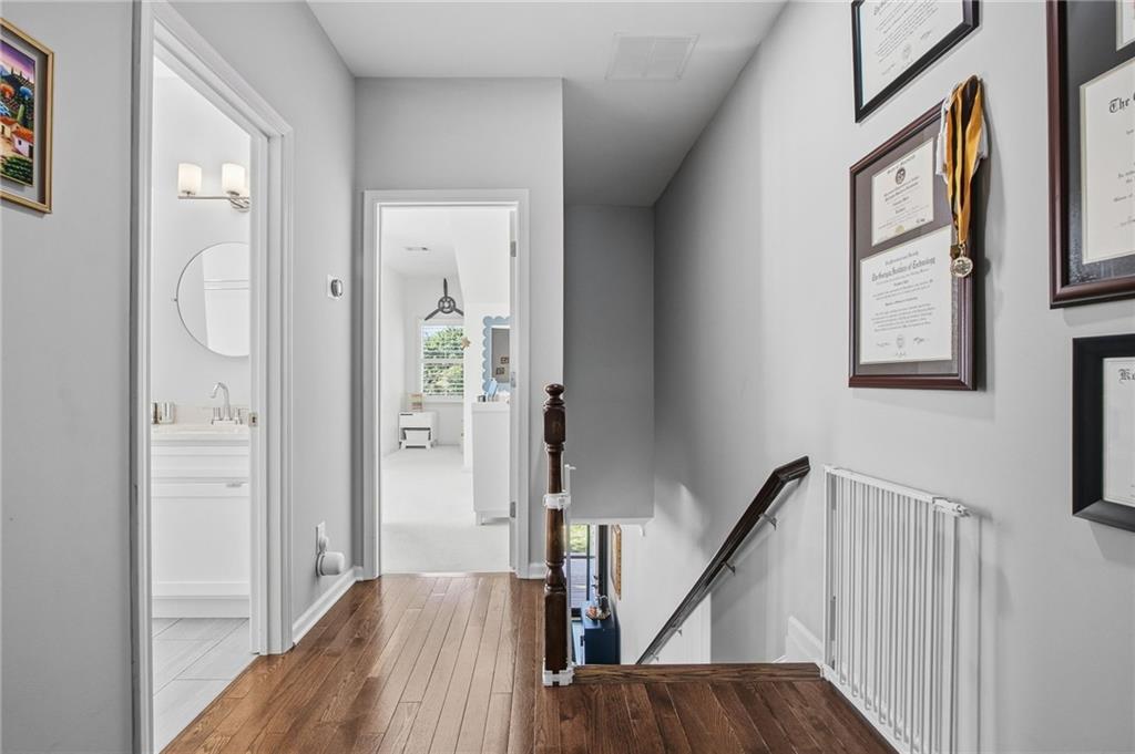 1433 Carroll Drive NW Unit 8