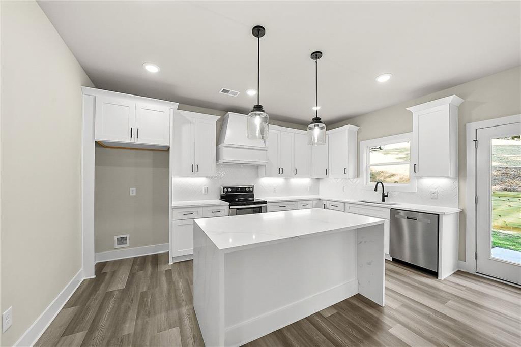 3035 Hamilton Road