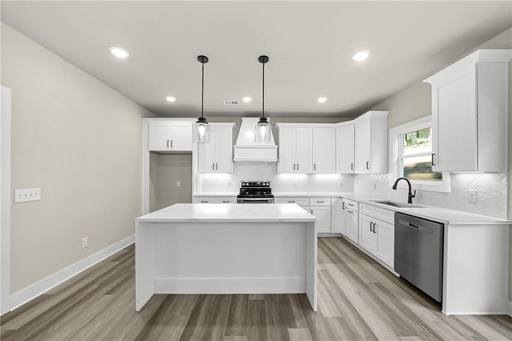 3035 Hamilton Road