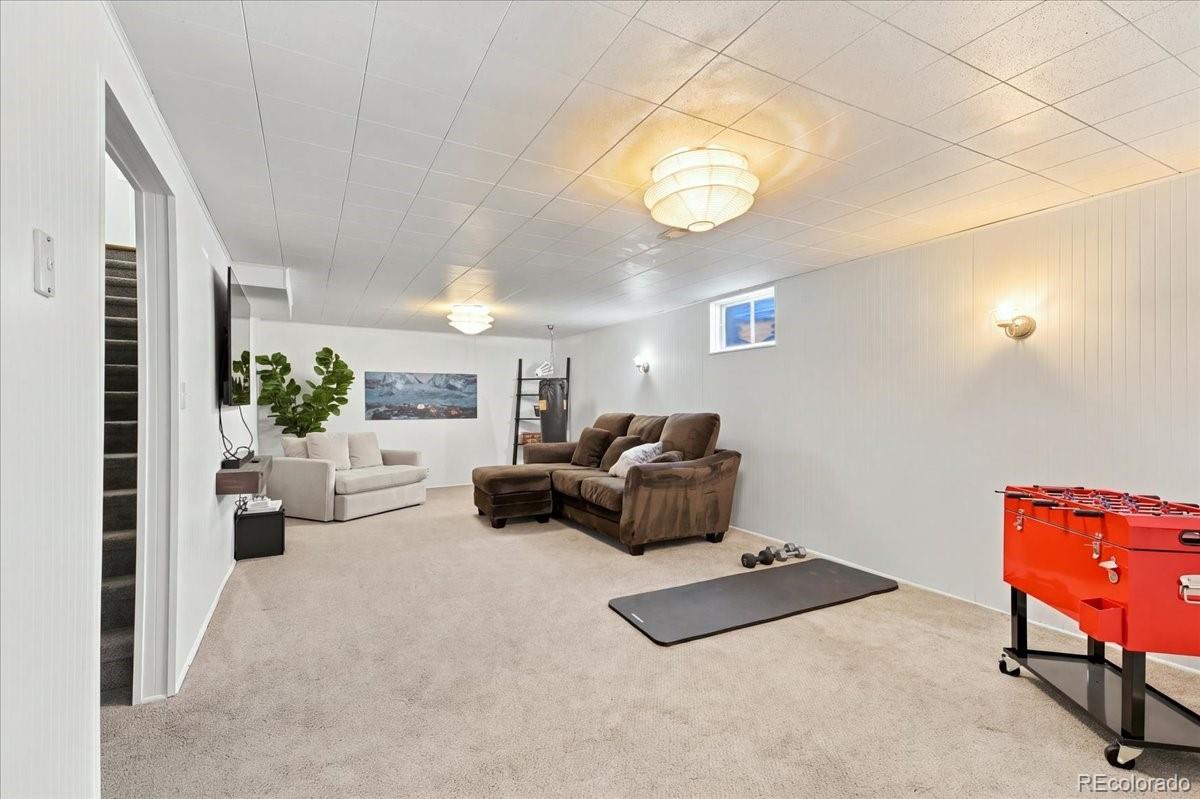 3150 W Layton Avenue