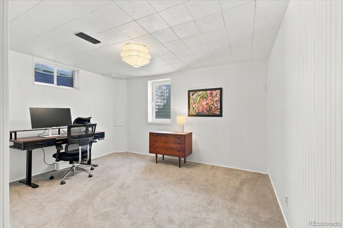 3150 W Layton Avenue