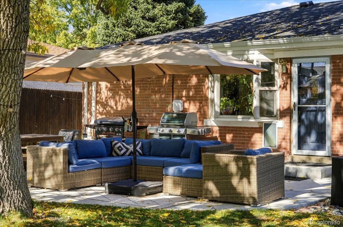 3150 W Layton Avenue
