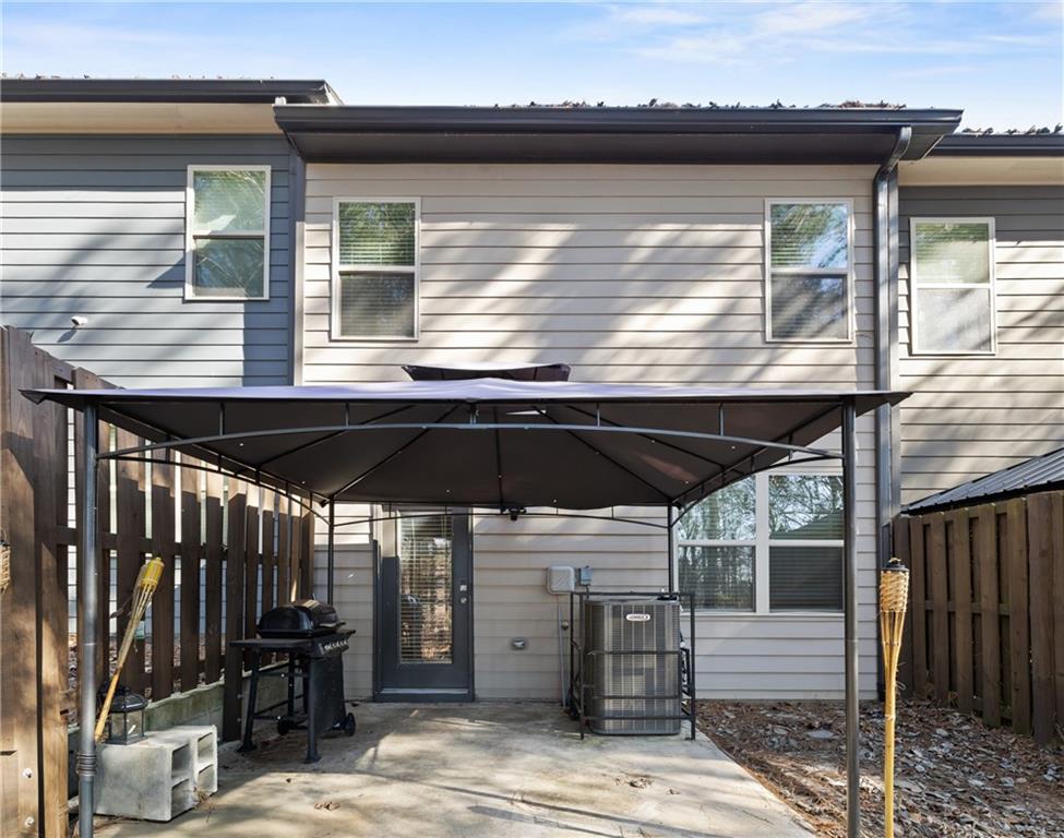 2805 Ridgeview Drive SW