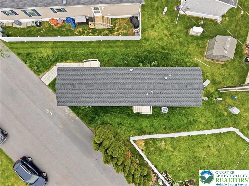 7411 Lincoln Lane