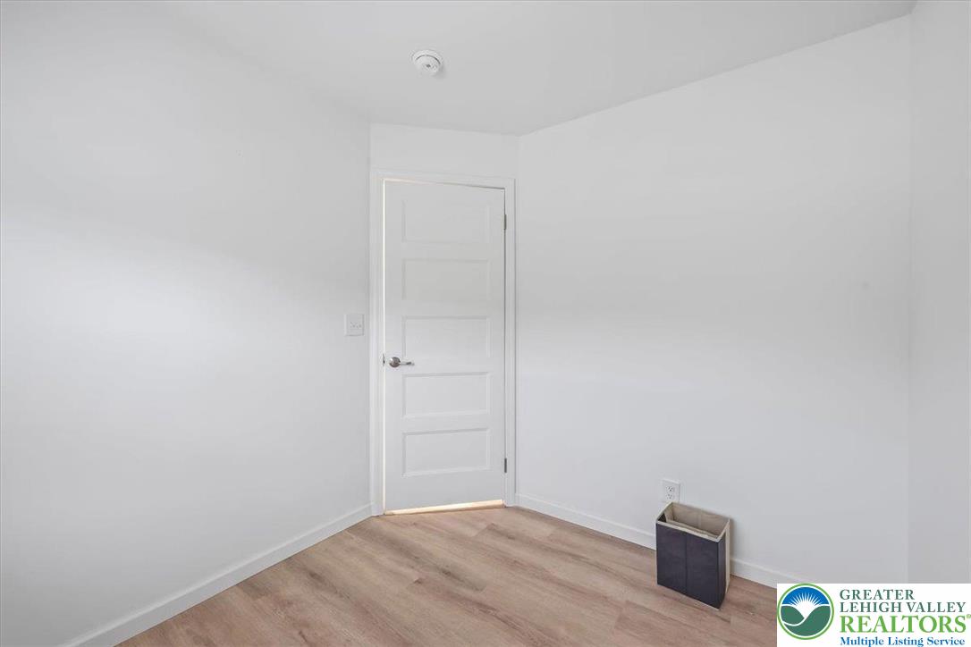3987 Hastings Road