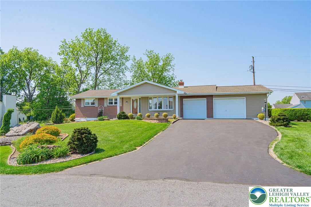 5902 Holiday Drive