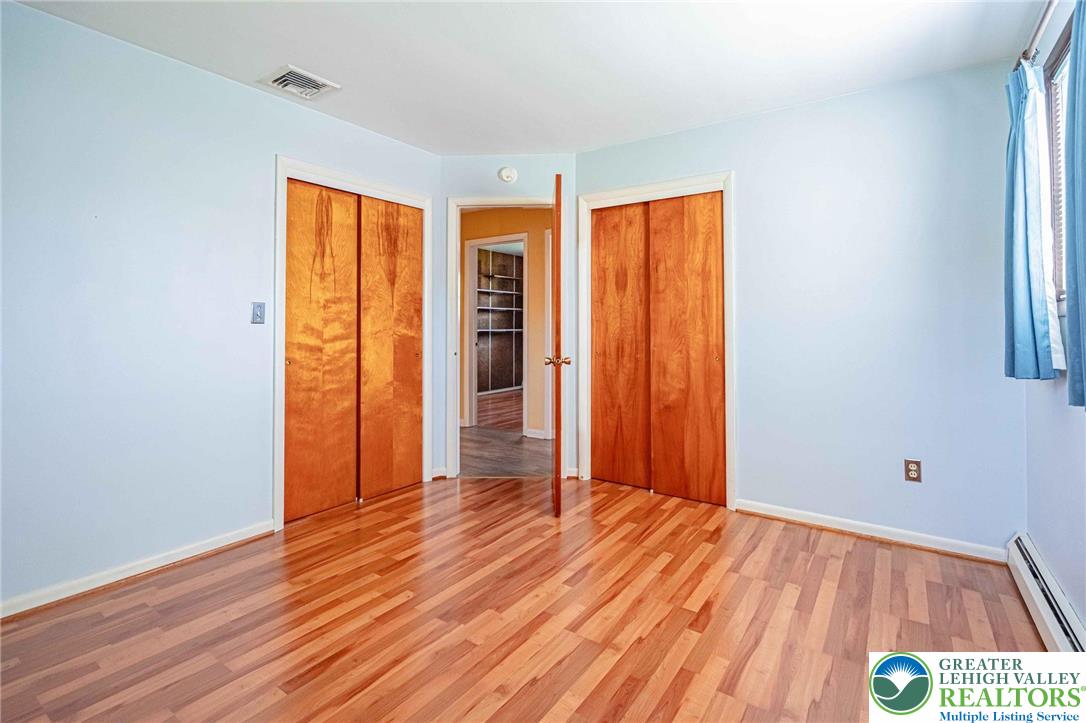 5902 Holiday Drive