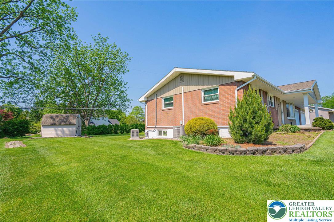 5902 Holiday Drive