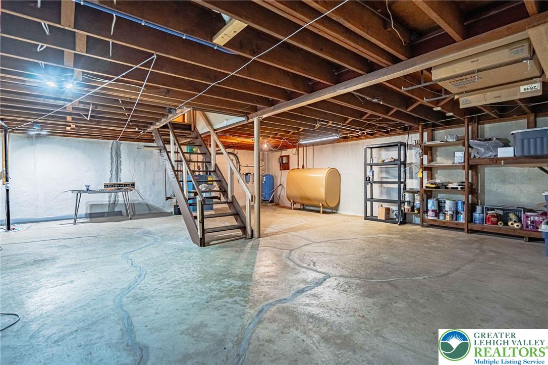 5902 Holiday Drive