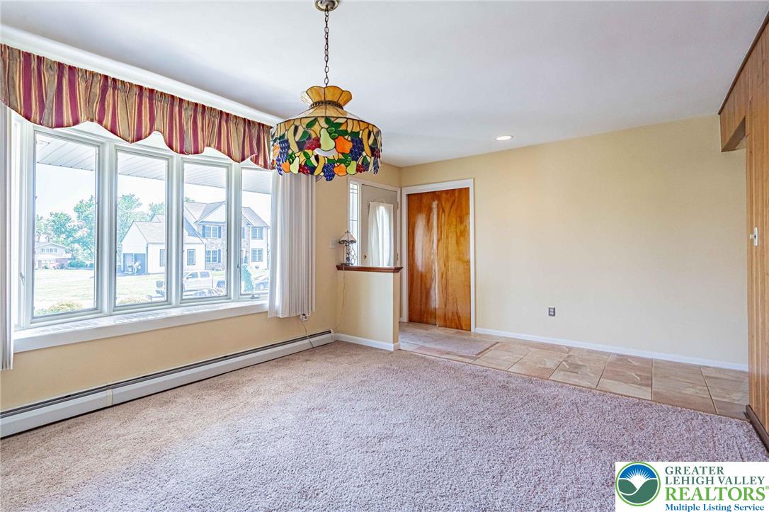 5902 Holiday Drive