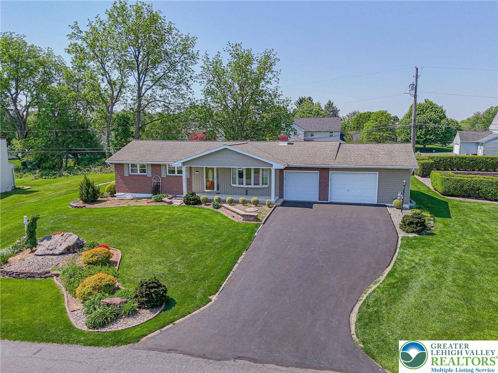 5902 Holiday Drive