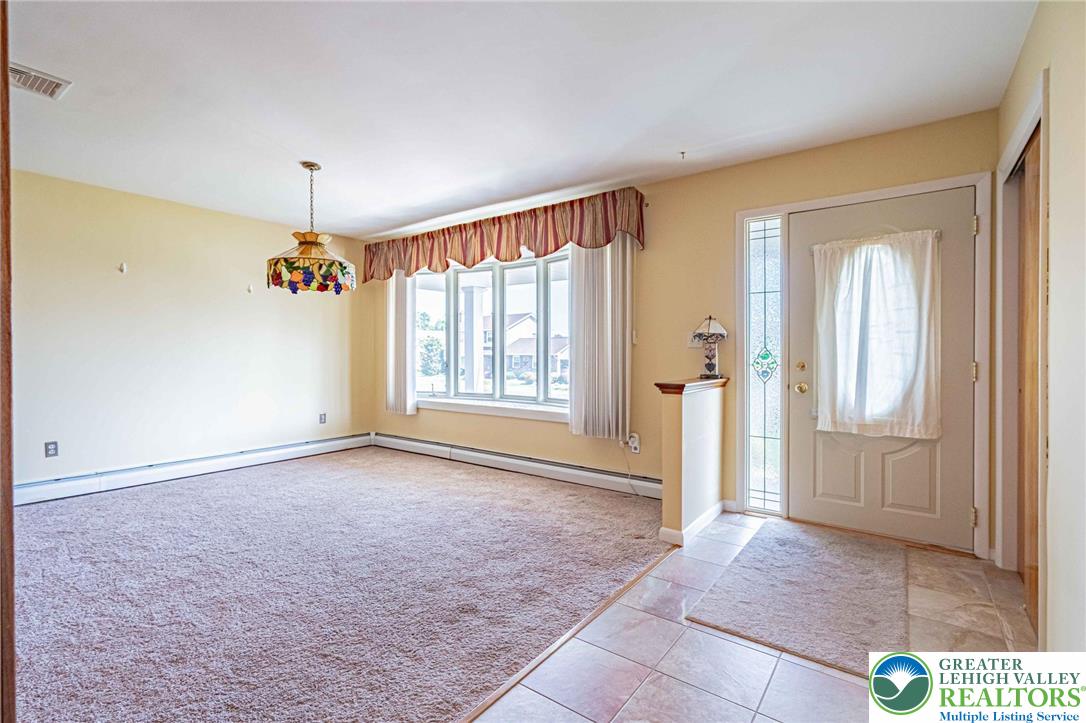 5902 Holiday Drive
