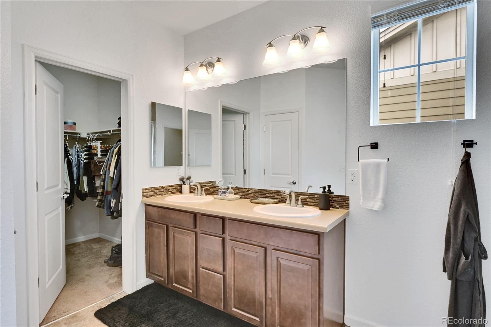 2295 Summer hill Drive