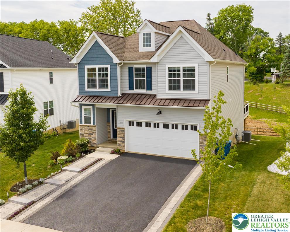 308 Bendelow Lane