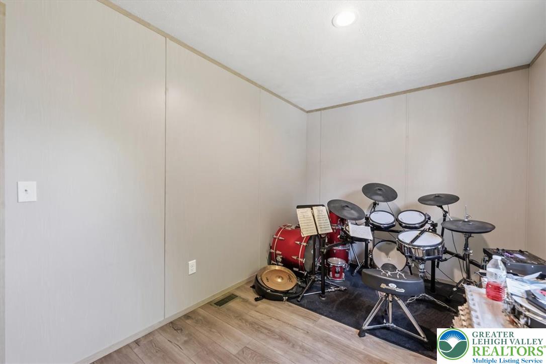 6016 Ambler Court