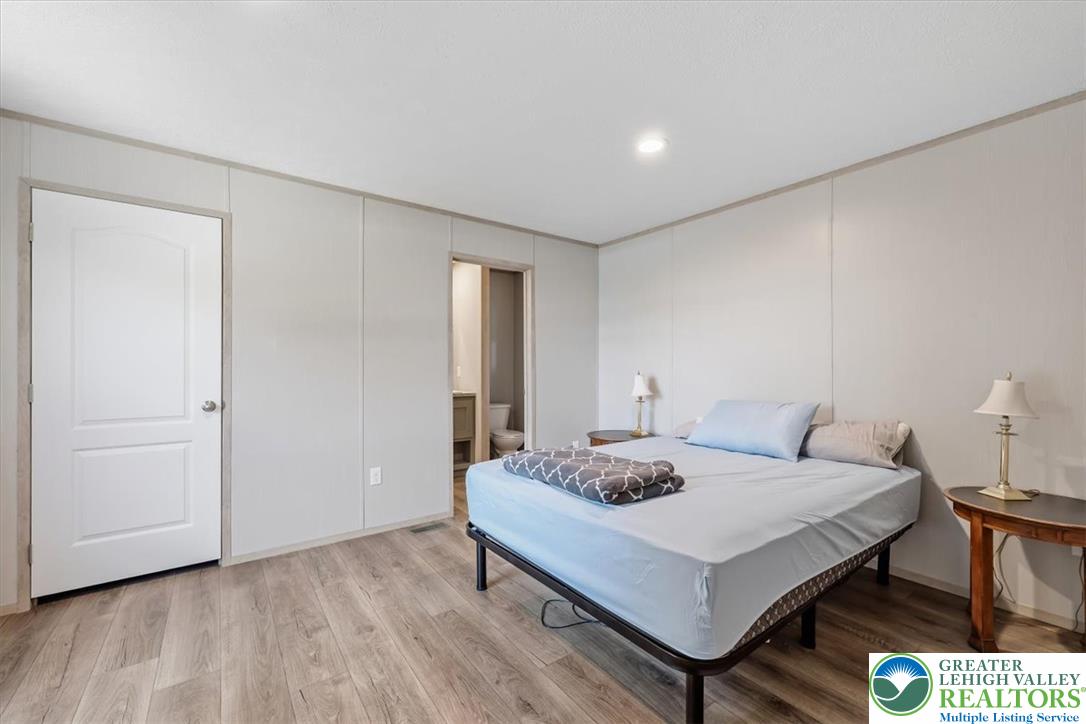 6016 Ambler Court