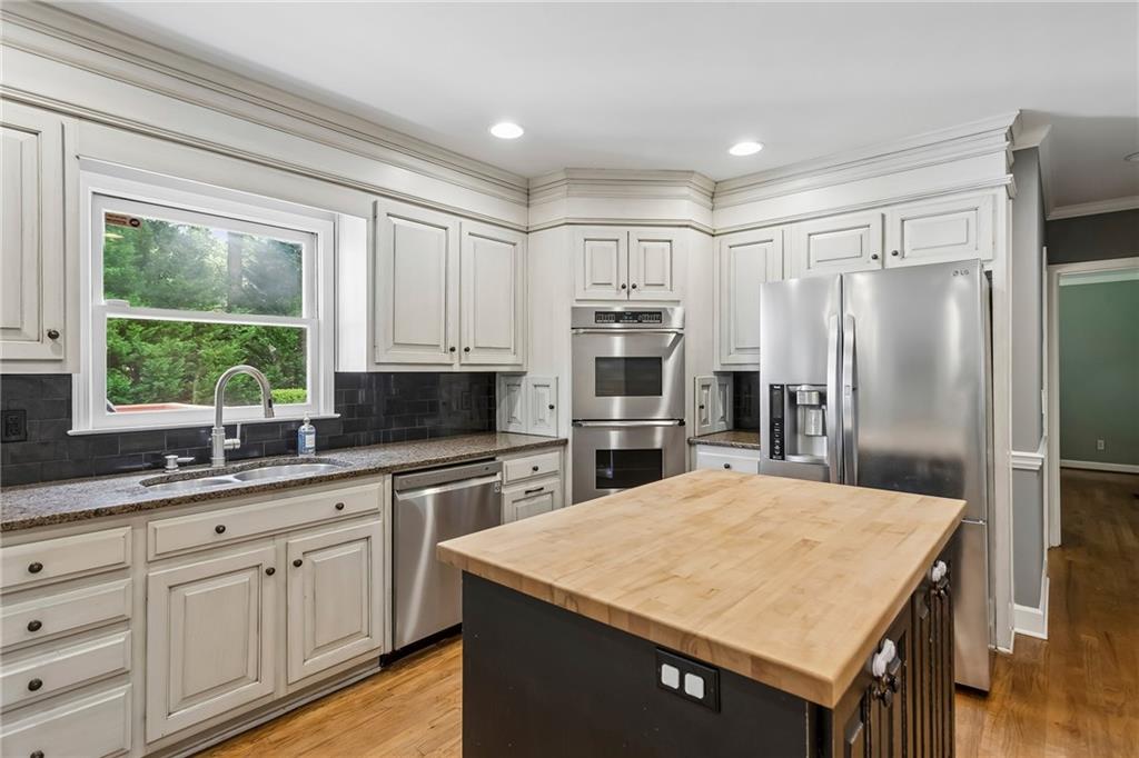 801 Bedford Oaks Drive