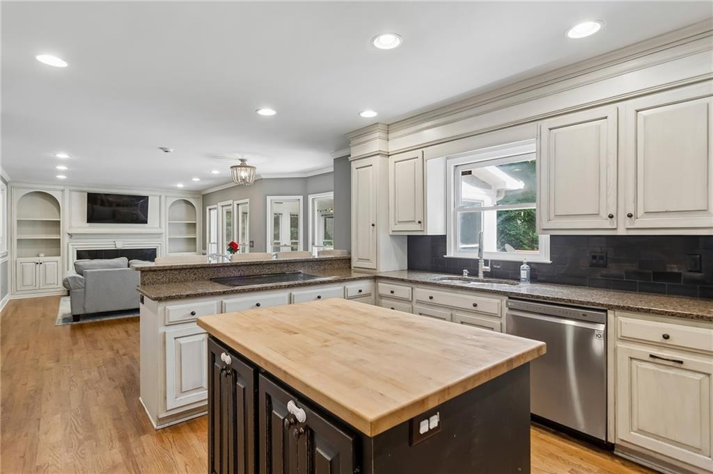 801 Bedford Oaks Drive