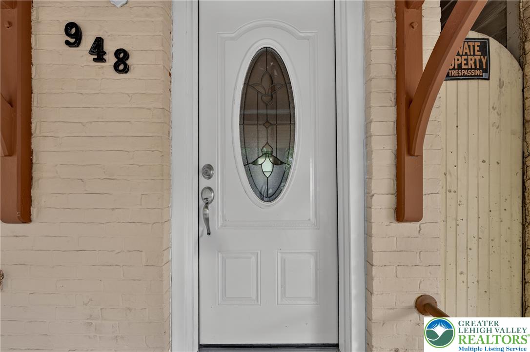 948 West Chew Street