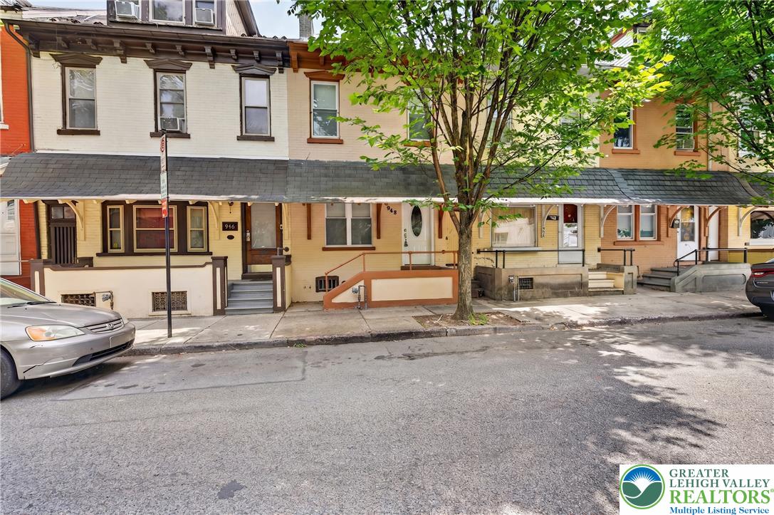 948 West Chew Street