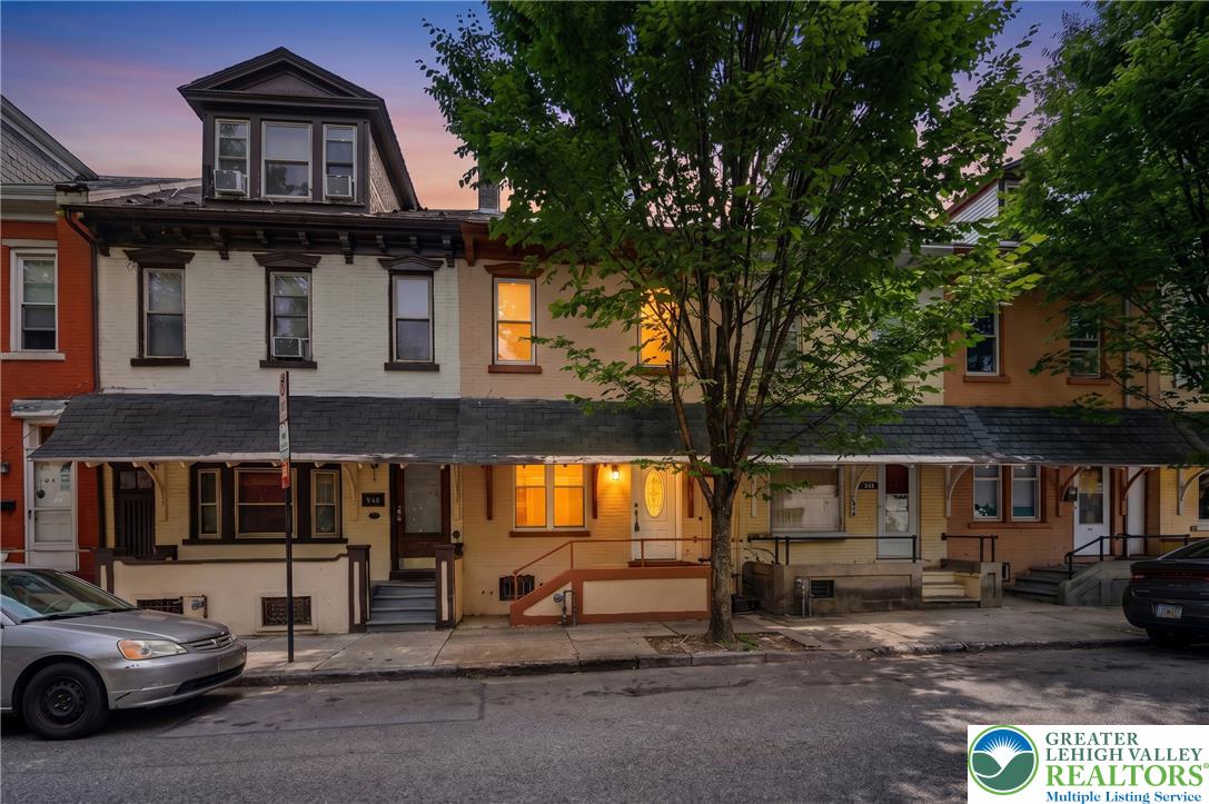948 West Chew Street