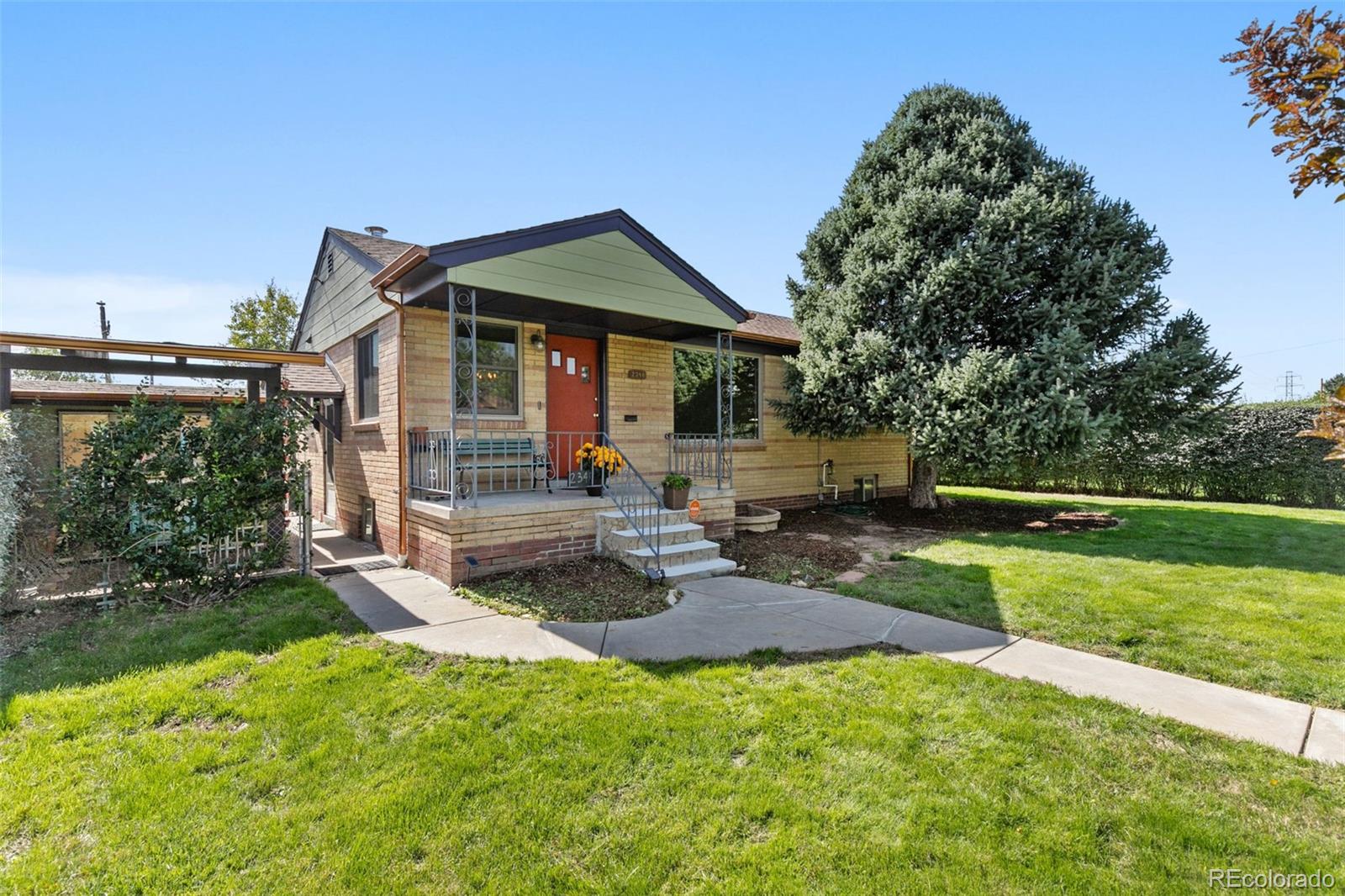 2348 W Ford Place