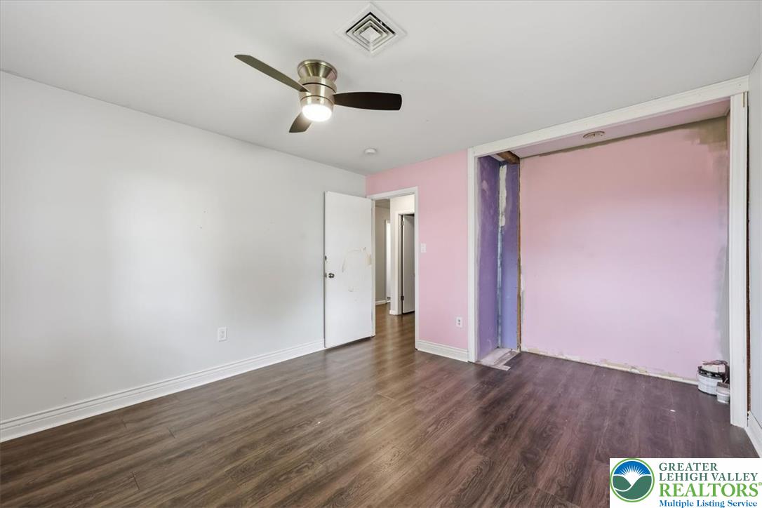 5429 Curtis Drive