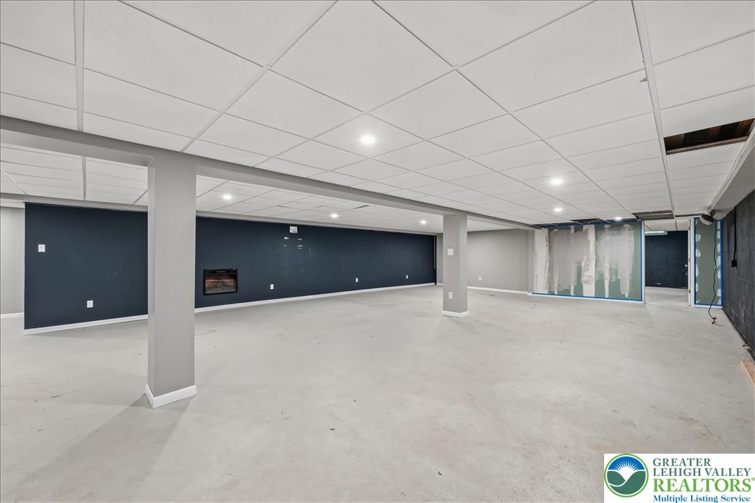 5429 Curtis Drive