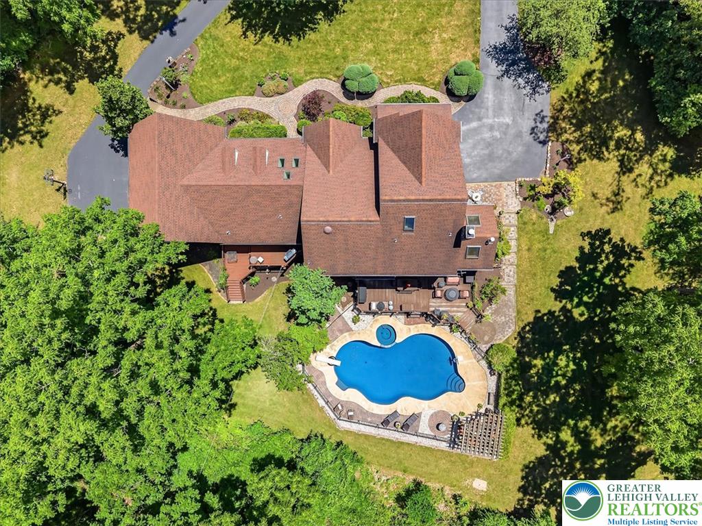 6470 Fawn Lane