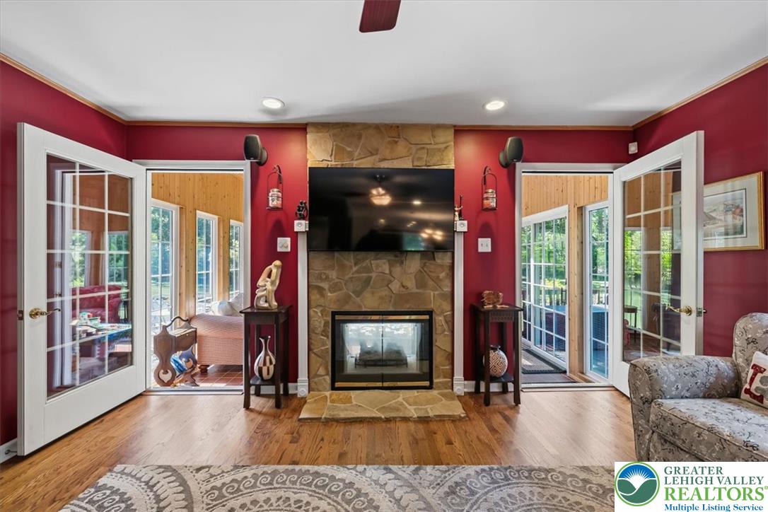 6470 Fawn Lane