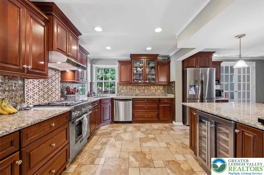 6470 Fawn Lane