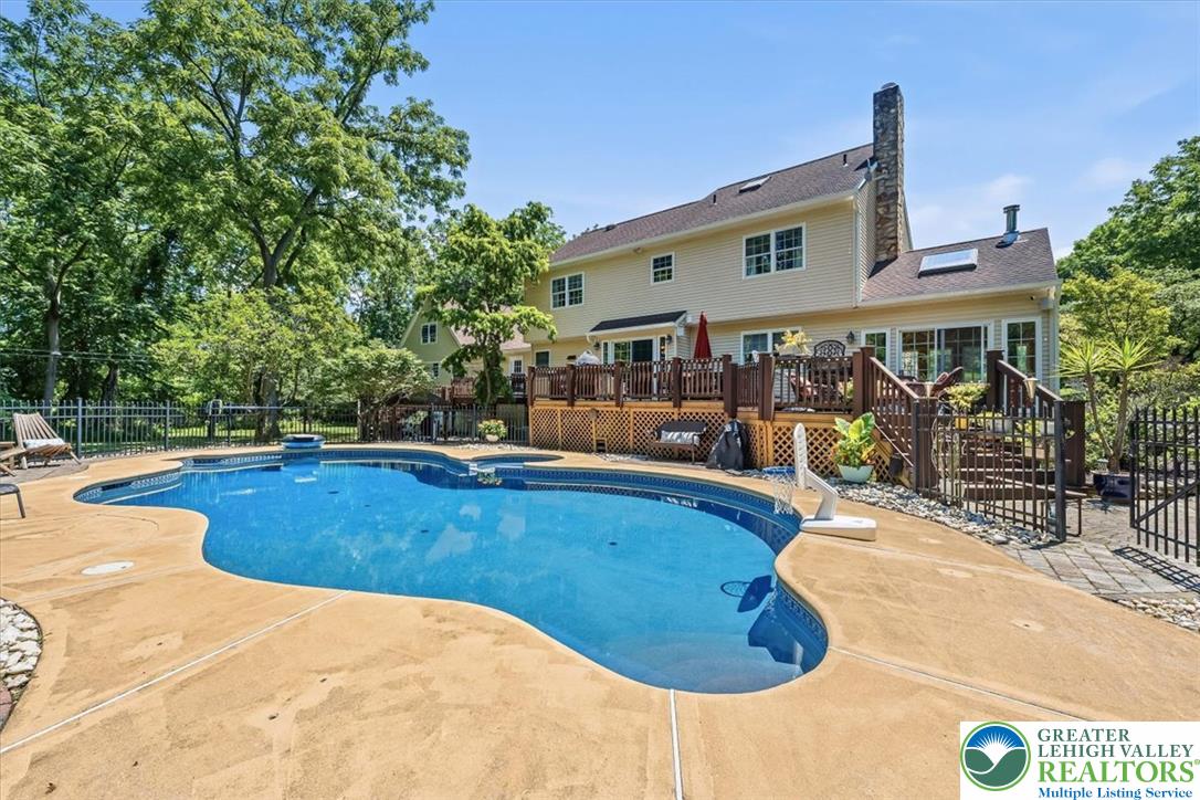 6470 Fawn Lane