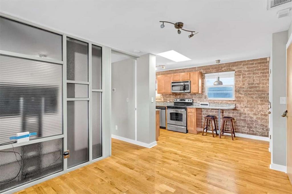 562 Formwalt Street Unit 4