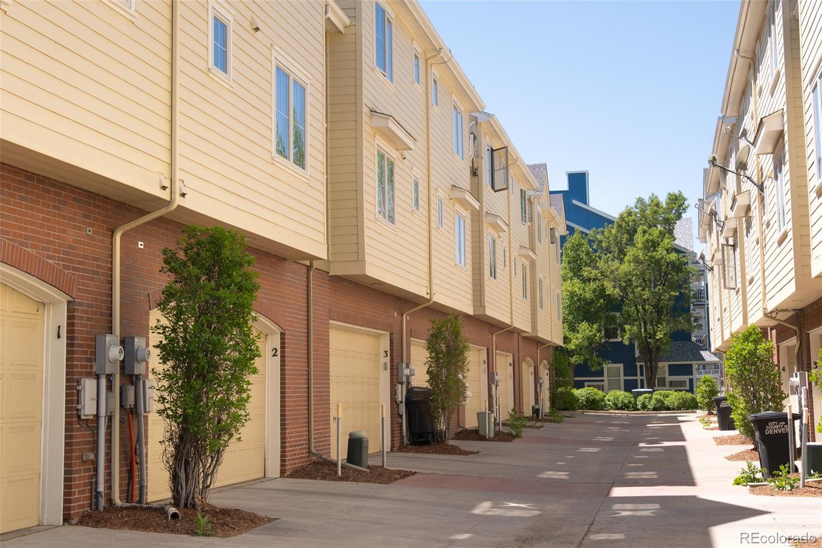 4527 W 37th Avenue Unit: 4