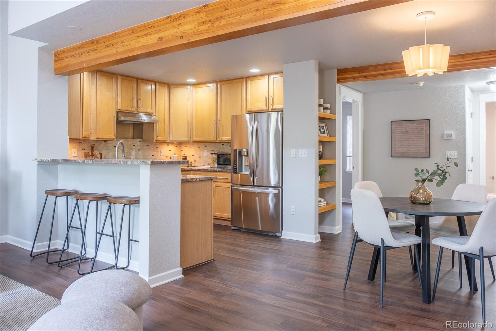 4527 W 37th Avenue Unit: 4
