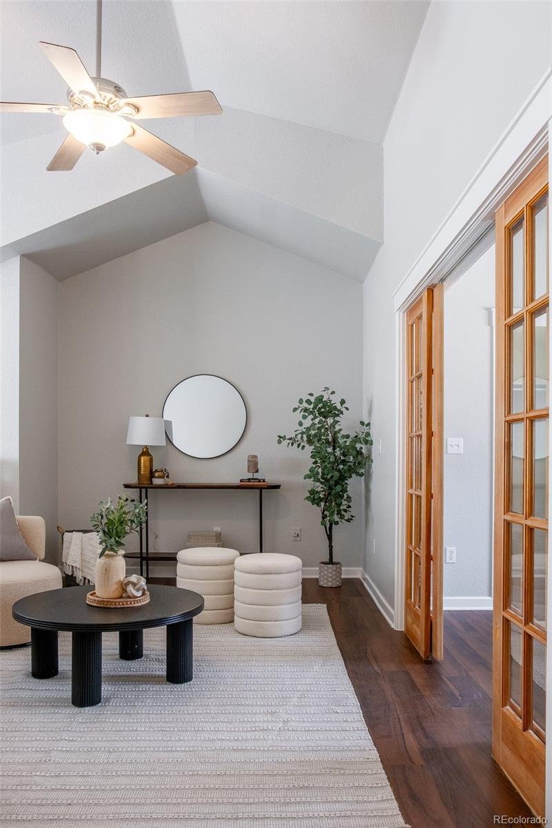 4527 W 37th Avenue Unit: 4