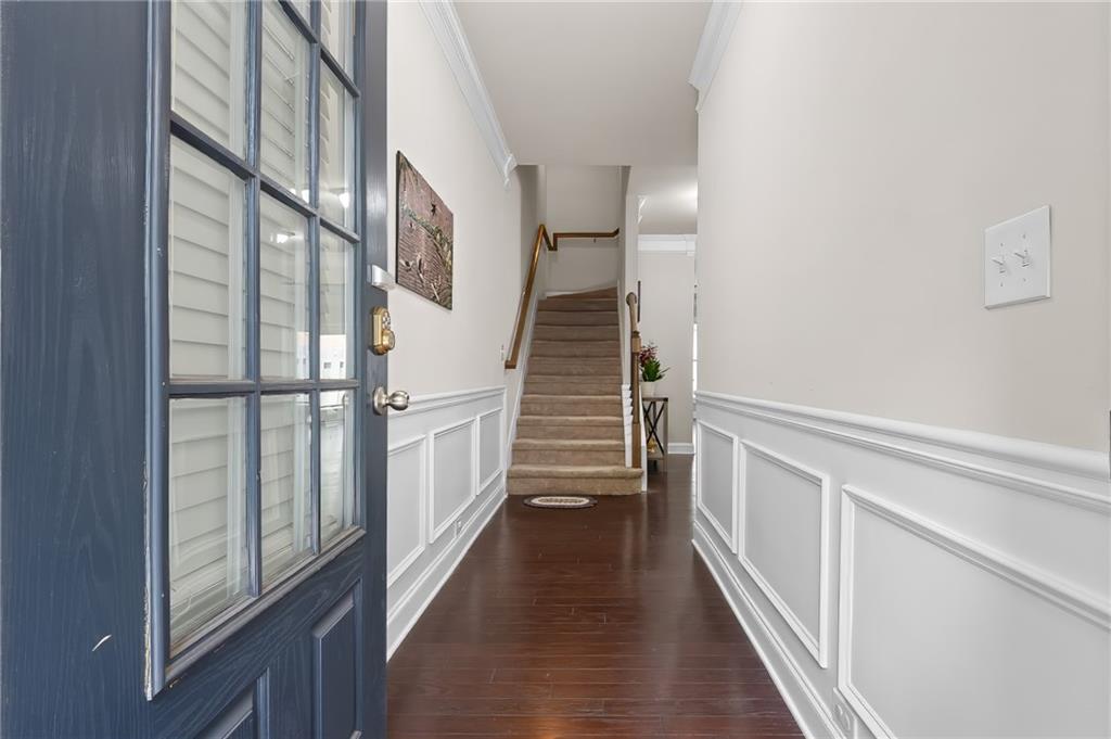 2573 Parkwood Cove Drive