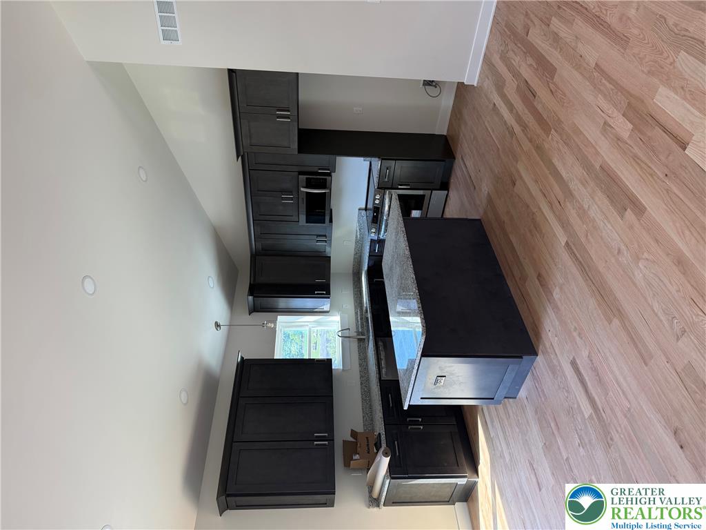 1215 North Cottonwood Road