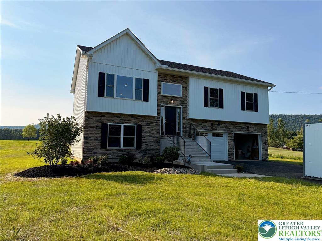 1215 North Cottonwood Road
