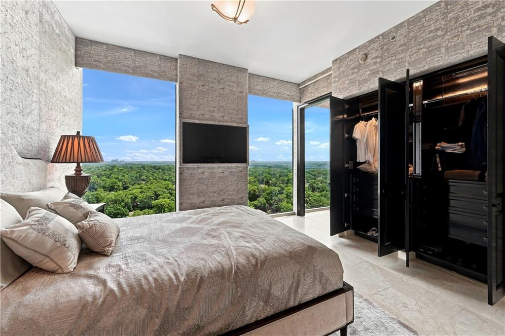 2795 Peachtree Road NE Unit 1608